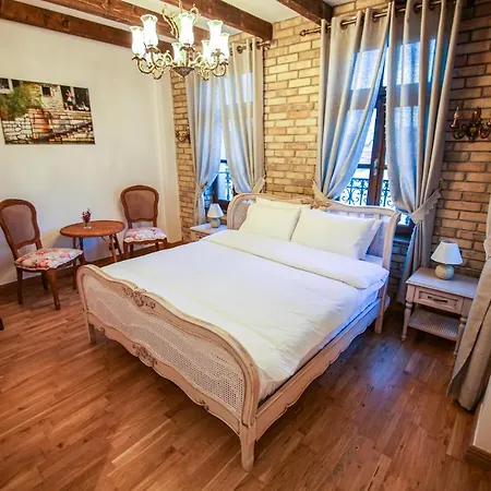 Hotell Sonnet Korça